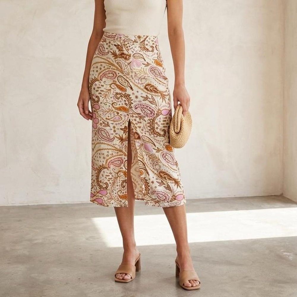 Cream Paisley Midi Skirt with Front Slit